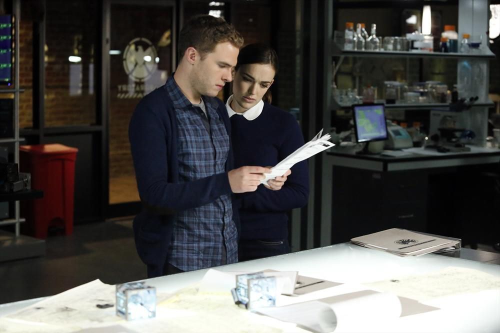 Marvel's Agents of S.H.I.E.L.D. : Fotos Elizabeth Henstridge, Iain De Caestecker