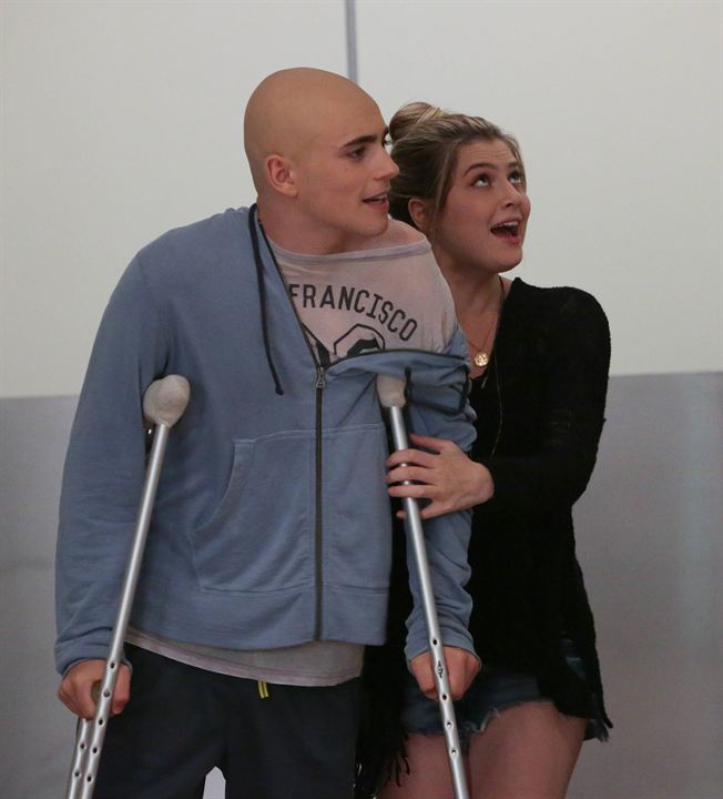 Red Band Society : Fotos Charlie Rowe, Zoe Levin