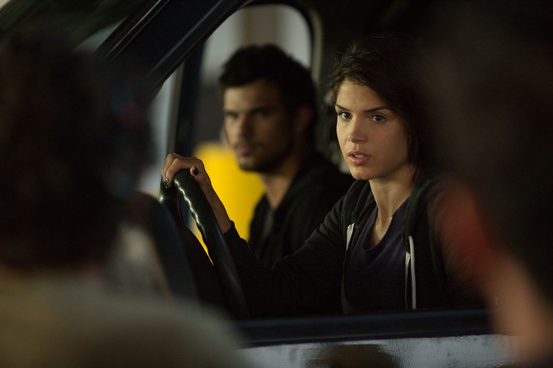 Tracers : Fotos Taylor Lautner, Marie Avgeropoulos