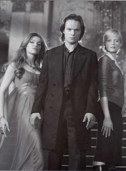 Dark Shadows : Poster