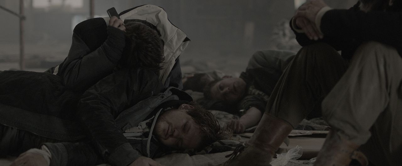 Under Electric Clouds : Fotos