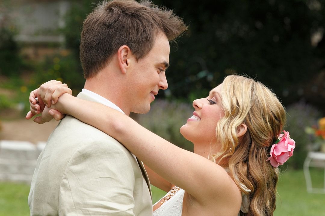 O Amor Mora ao Lado : Fotos Darin Brooks, Natalie Hall