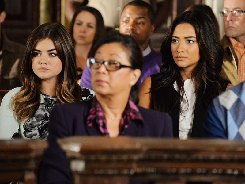 Pretty Little Liars : Fotos Lucy Hale, Shay Mitchell