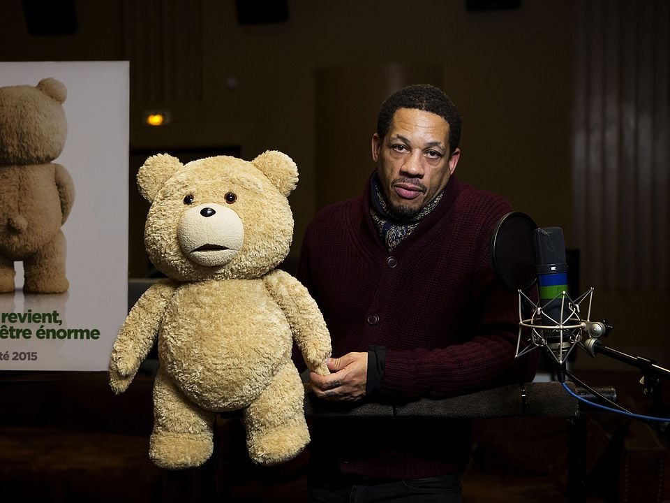 Ted 2 : Revista JoeyStarr