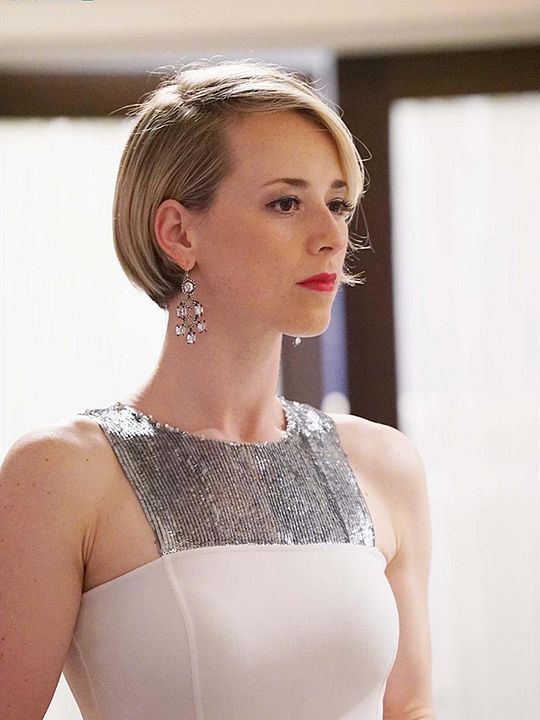 Revenge : Fotos Karine Vanasse