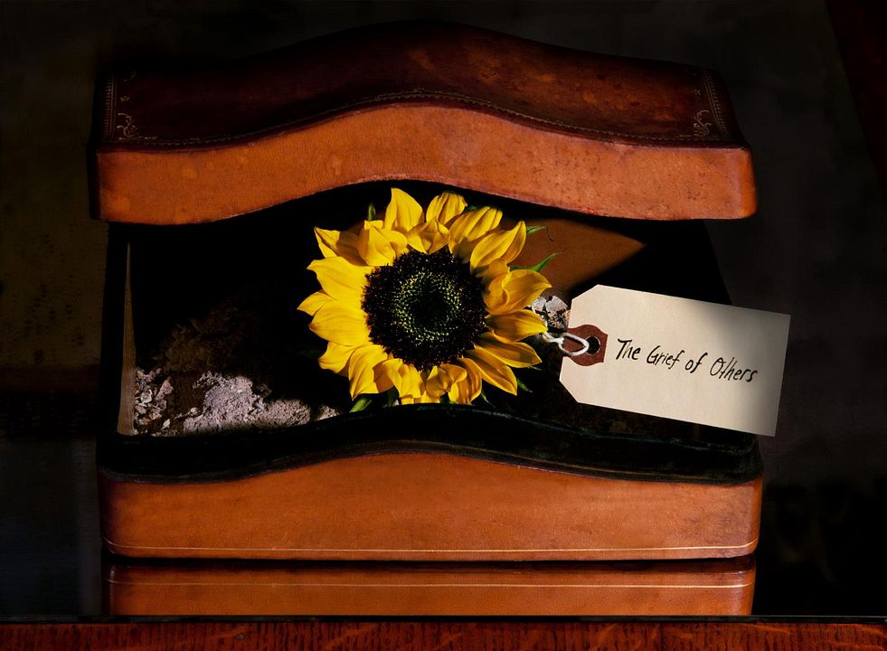 The Grief of Others : Fotos