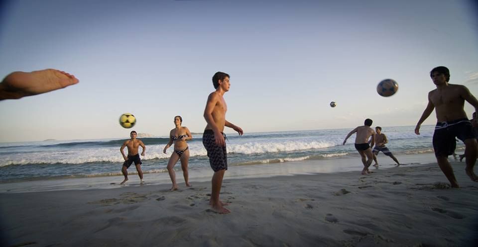 Bounce: How the Ball Taught the World to Play : Fotos