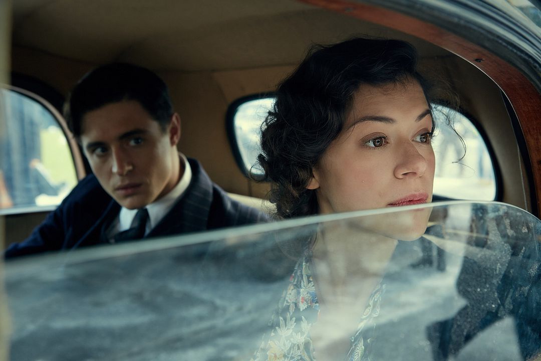 A Dama Dourada : Fotos Tatiana Maslany, Max Irons