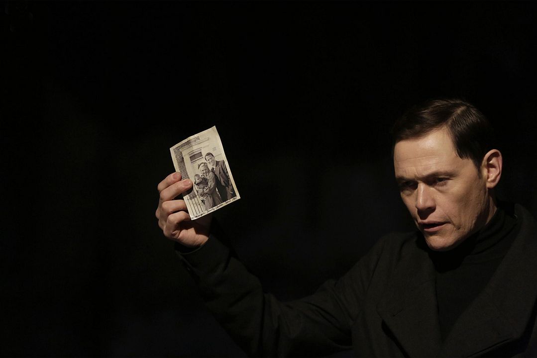 Forever : Fotos Burn Gorman