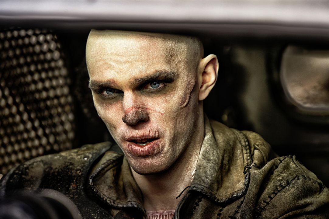 Foto de Nicholas Hoult - Mad Max: Estrada da Fúria : Foto Nicholas Hoult -  AdoroCinema