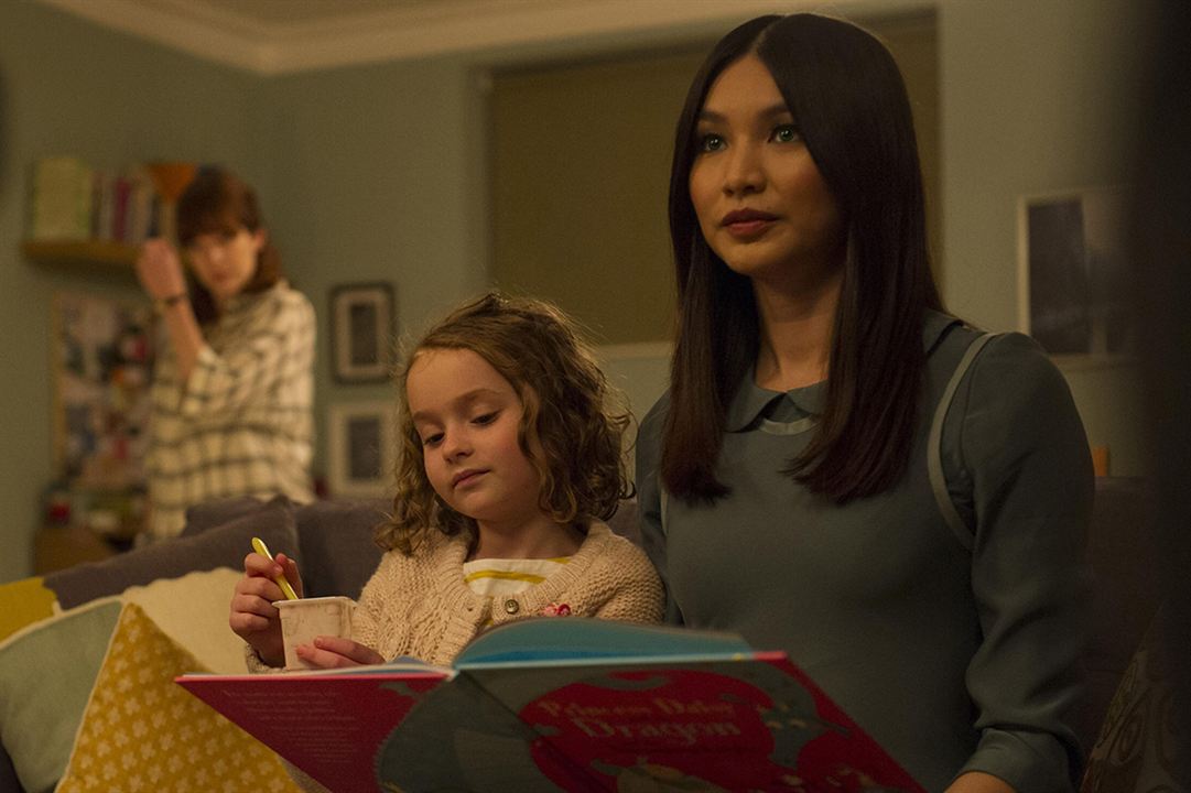 Humans : Fotos Pixie Davies, Gemma Chan