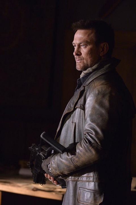 Defiance : Fotos Grant Bowler