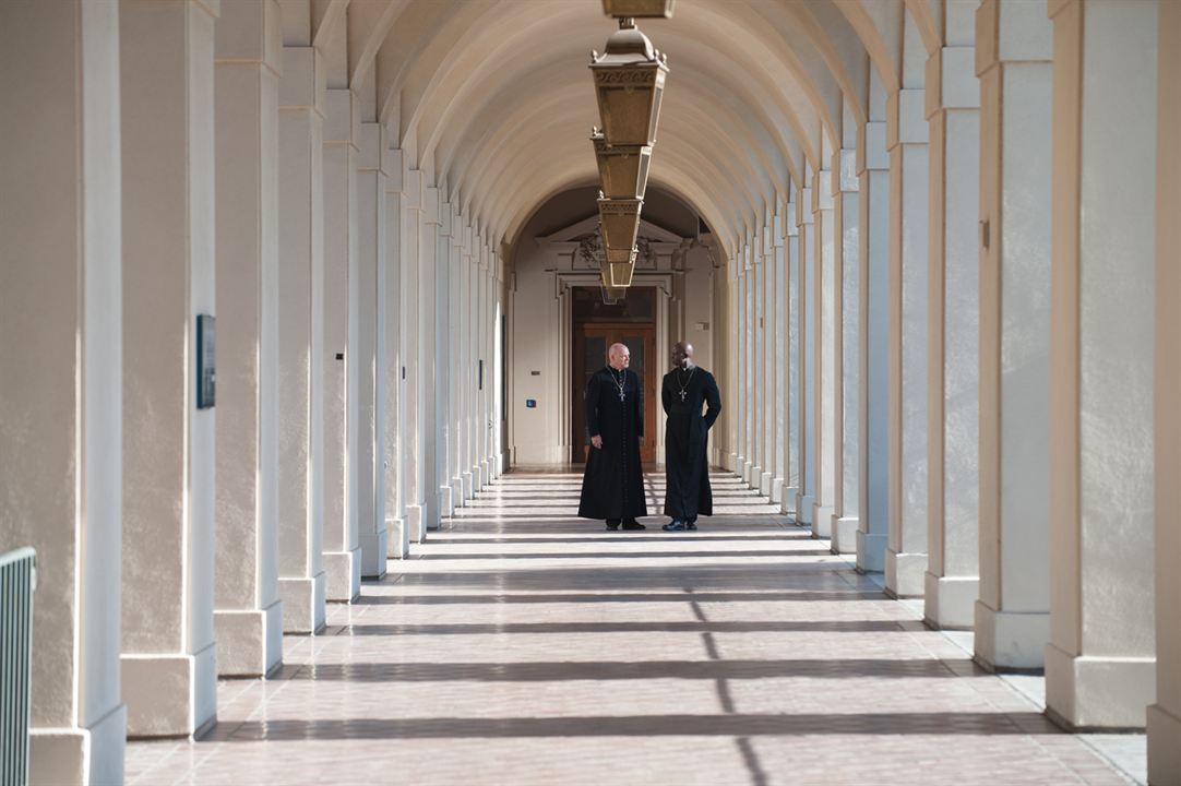 Exorcistas Do Vaticano : Fotos Peter Andersson, Djimon Hounsou