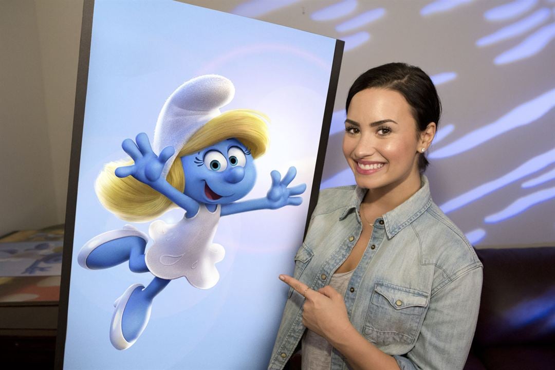 Os Smurfs e a Vila Perdida : Revista Demi Lovato