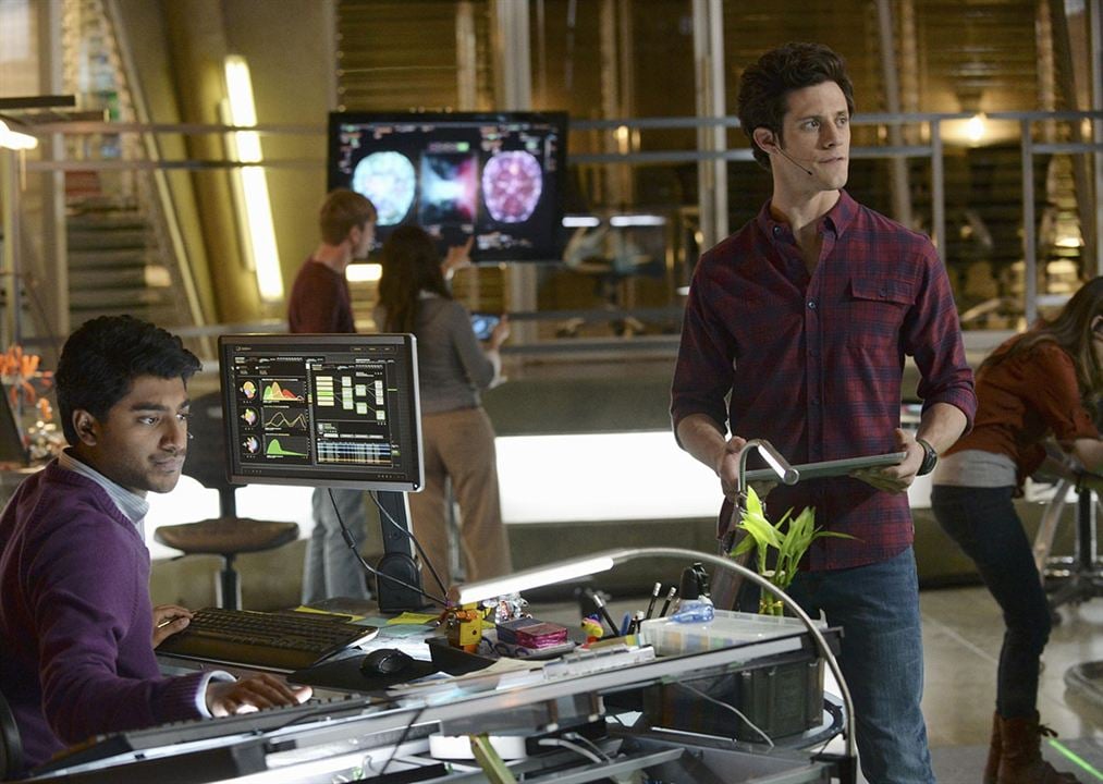 Stitchers : Fotos Ritesh Rajan, Kyle Harris