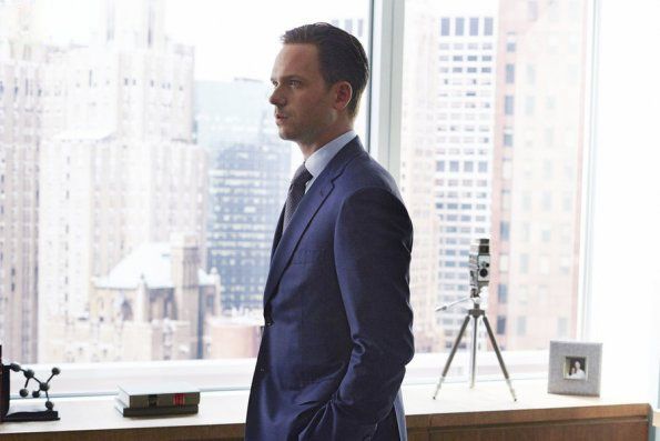 Suits : Fotos Patrick J. Adams