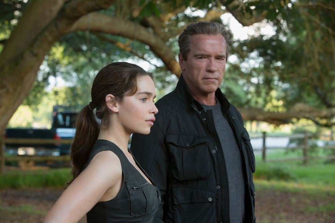 O Exterminador do Futuro: Gênesis : Fotos Emilia Clarke, Arnold Schwarzenegger