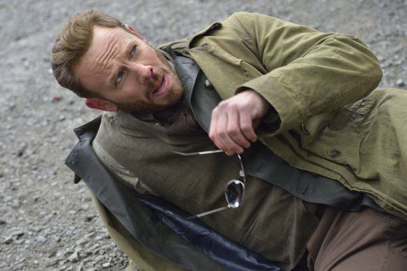 Defiance : Fotos Grant Bowler
