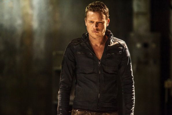 Dominion : Fotos Christopher Egan