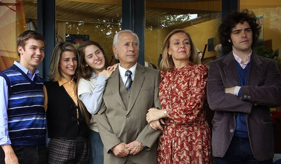 O Clã : Fotos Guillermo Francella, Peter Lanzani, Lili Popovich, Giselle Motta (II), Franco Masini