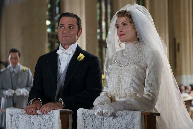 Fotos Yannick Bisson, Helene Joy