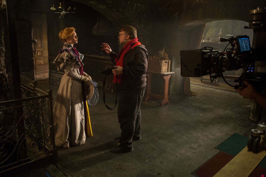 A Colina Escarlate : Fotos Guillermo del Toro, Mia Wasikowska