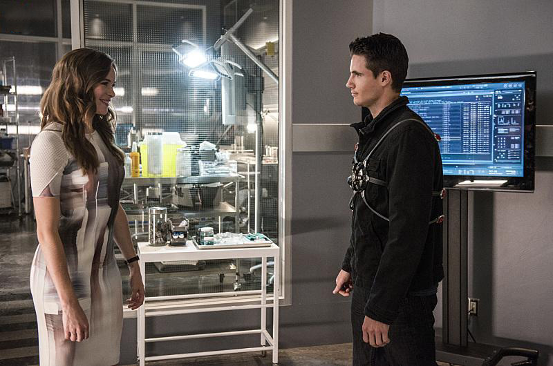 The Flash (2014) : Fotos Danielle Panabaker, Robbie Amell