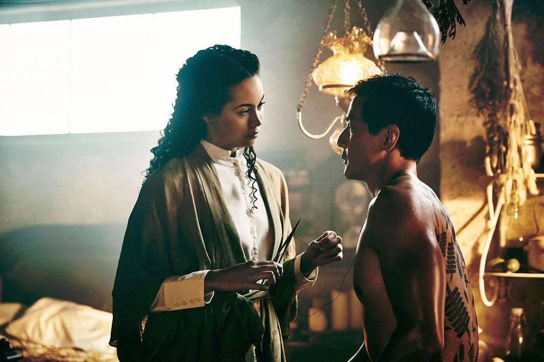 Fotos Madeleine Mantock, Daniel Wu