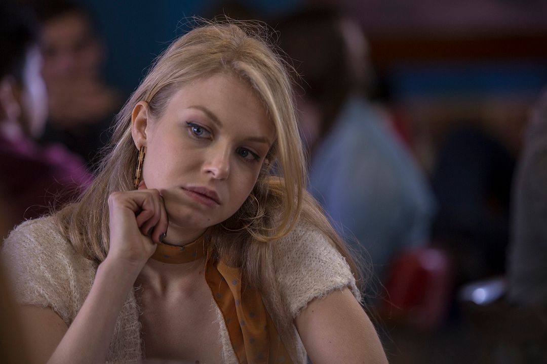 A Maldição de Downers Grove : Fotos Penelope Mitchell