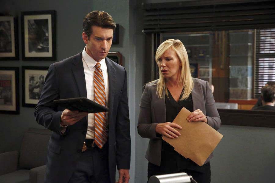 Law & Order: Special Victims Unit : Fotos Kelli Giddish, Andy Karl