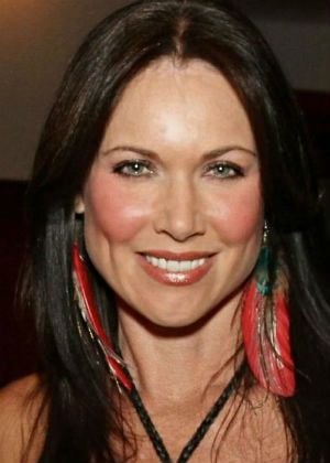 Poster Leeanne Locken