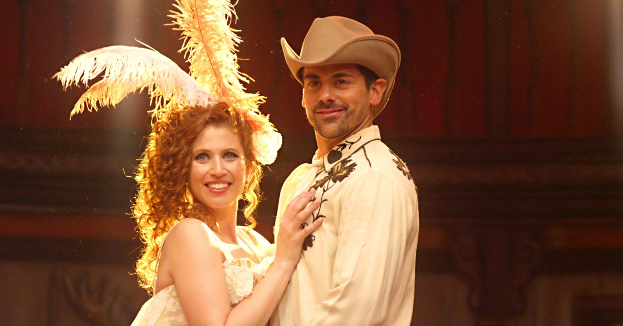 Waiting in the Wings: The Musical : Fotos