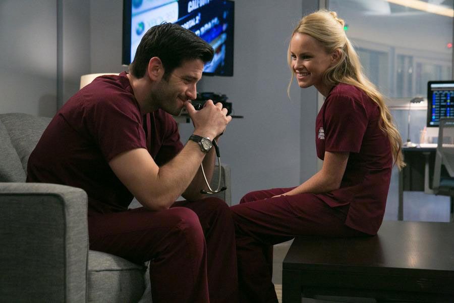 Chicago Med: Atendimento de Emergência : Fotos Colin Donnell