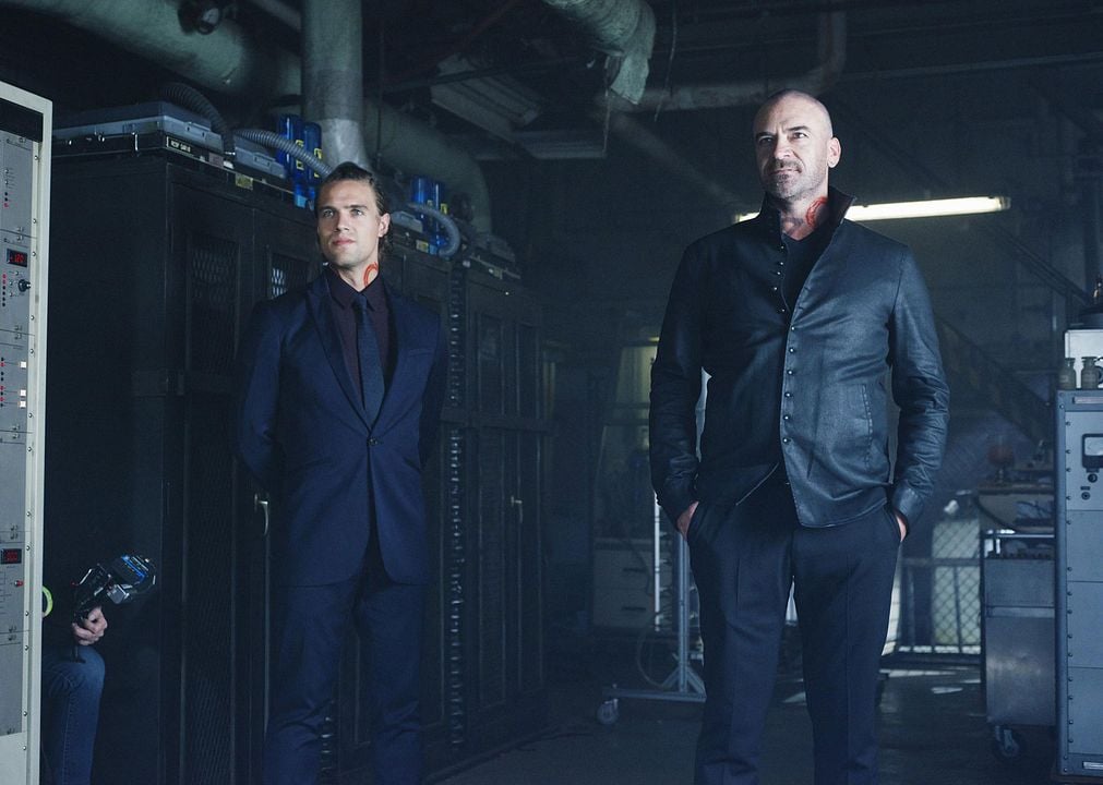 Shadowhunters : Fotos Jordan Hudyma, Alan Van Sprang