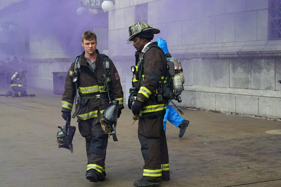 Chicago Fire : Fotos Eamonn Walker, Jesse Spencer
