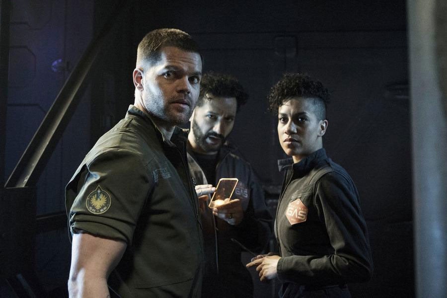 The Expanse : Fotos Wes Chatham, Cas Anvar, Dominique Tipper