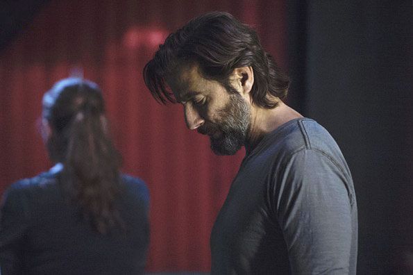 The 100 : Fotos Henry Ian Cusick