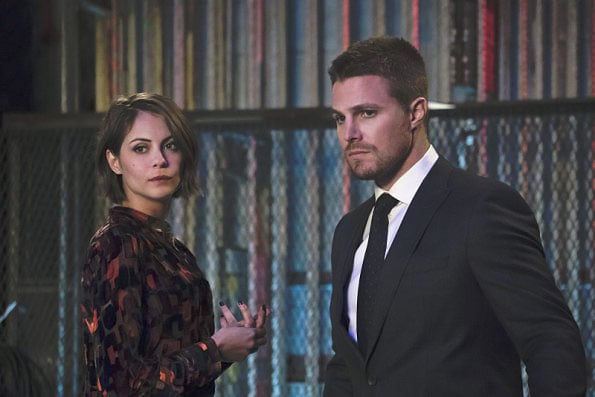 Arrow : Poster Stephen Amell, Willa Holland