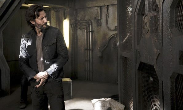 The 100 : Fotos Henry Ian Cusick