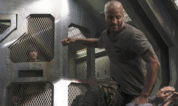 The 100 : Fotos Ricky Whittle, Bob Morley