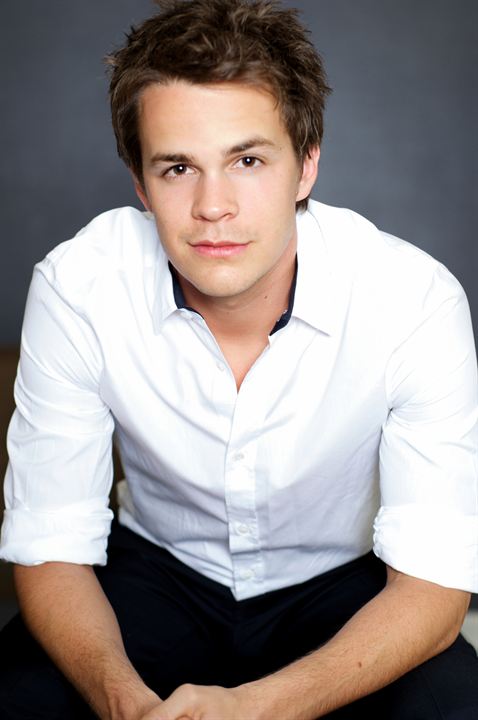 Poster Johnny Simmons