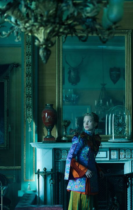 Alice Através do Espelho : Fotos Mia Wasikowska