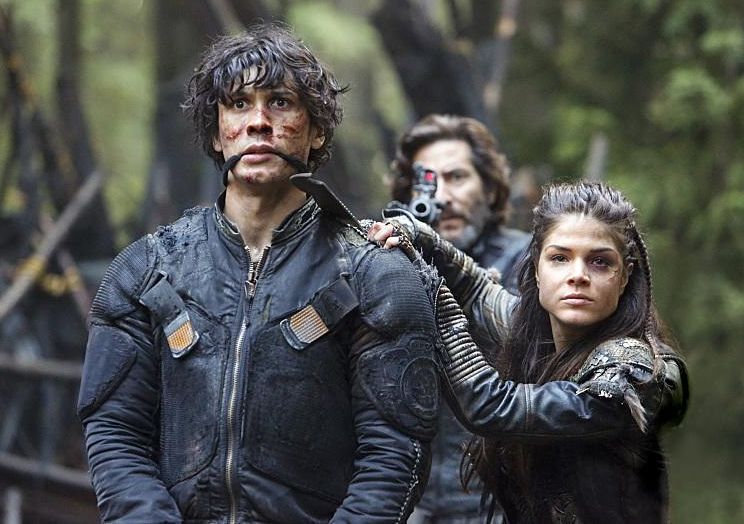 The 100 : Fotos Marie Avgeropoulos, Bob Morley, Henry Ian Cusick