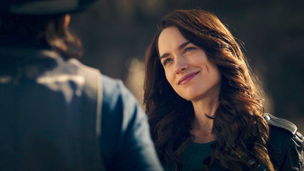 Wynonna Earp: A Maldição dos Renascidos : Fotos Melanie Scrofano