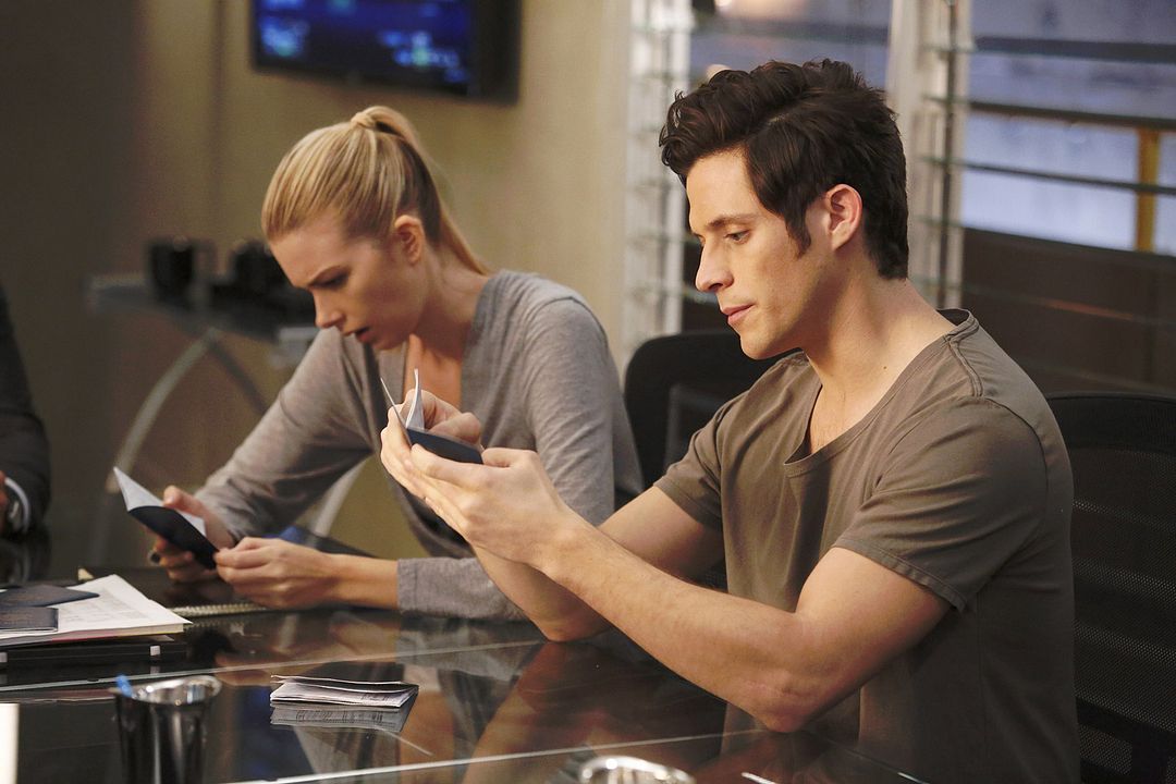 Stitchers : Fotos Kyle Harris, Emma Ishta
