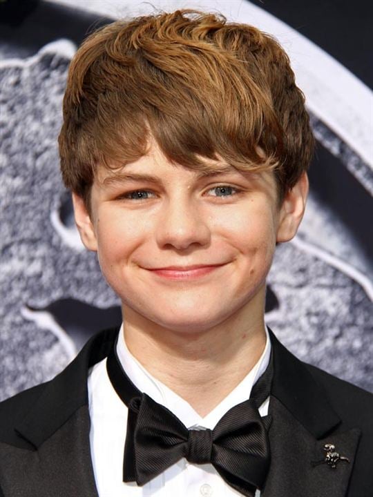 Poster Ty Simpkins