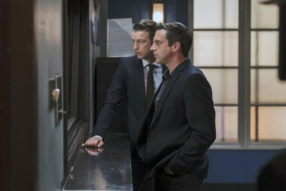 Law & Order: Special Victims Unit : Fotos Raul Esparza, Peter Scanavino