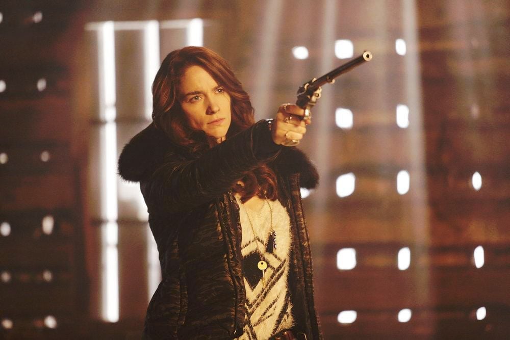 Wynonna Earp: A Maldição dos Renascidos : Fotos Melanie Scrofano