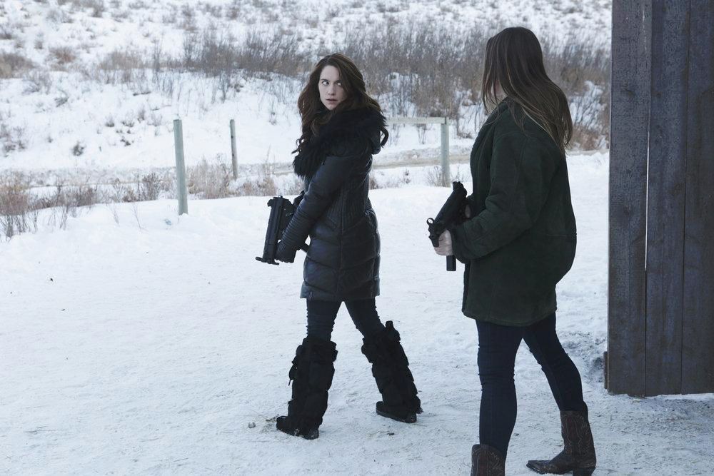 Wynonna Earp: A Maldição dos Renascidos : Fotos Melanie Scrofano