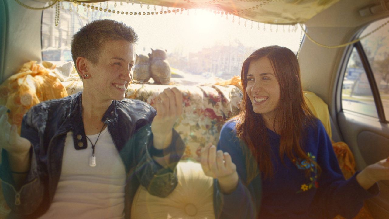 Broken Gardenias : Fotos